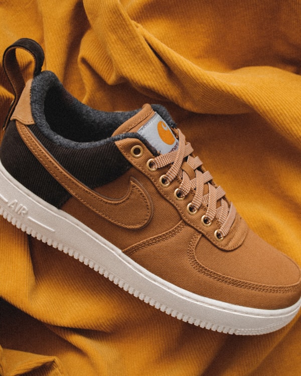 Sneakers minimalistes cuir végétal